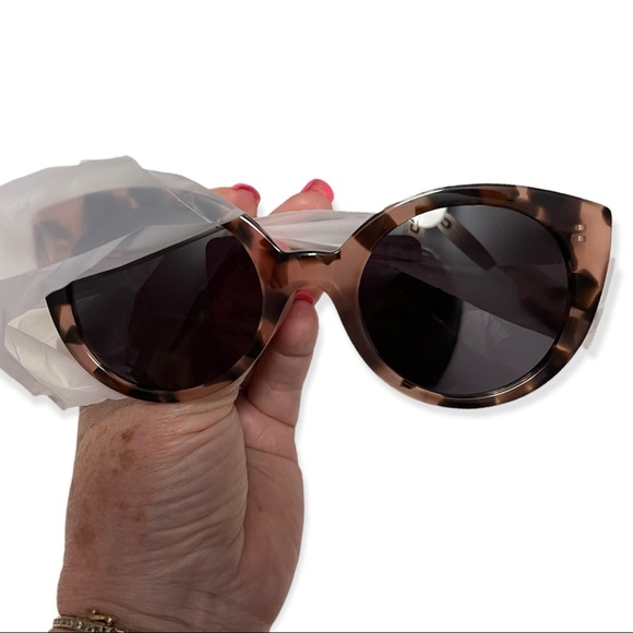 DIFF Emmy Sunglasses Himalayan Tortoise Frames Smoke Grey Lenses - Picture 9 of 12